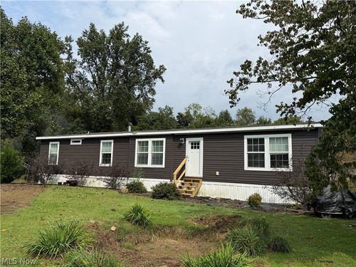 39 Mill View Dr, Parkersburg, WV, 26104-7185 | Card Image