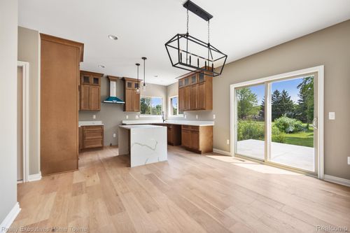 11948 Encore Court, Shelby Charter Township, MI, 48315 | Card Image