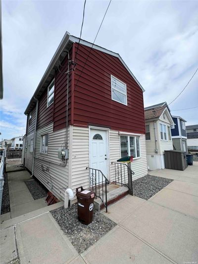 51 W 13th Road, House other with 2 bedrooms, 1 bathrooms and null parking in Broad Channel NY | Image 1