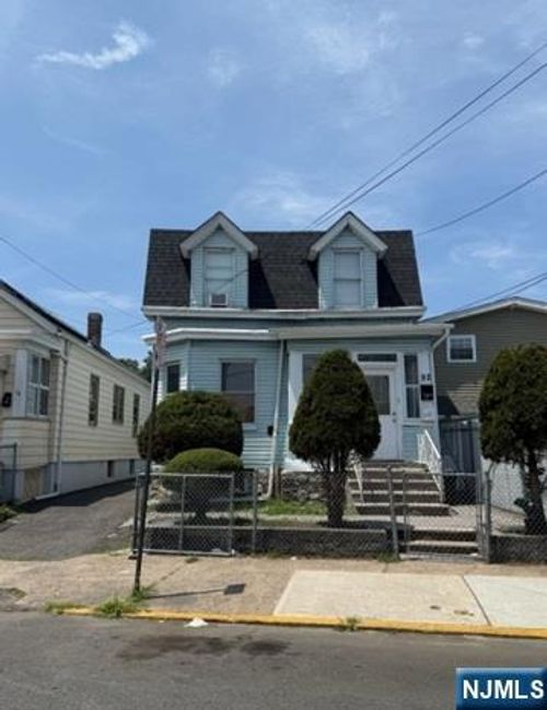 92 Lewis St, Paterson, NJ, 07501-3609 | Card Image
