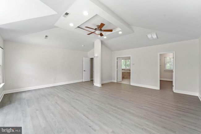 12312 Streamvale Cir, House other with 5 bedrooms, 5 bathrooms and null parking in HERNDON VA | Image 21