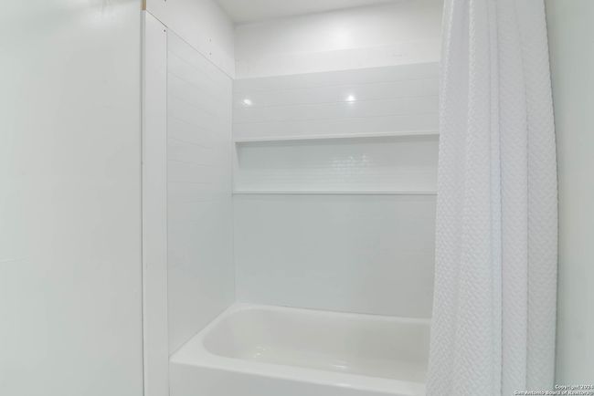 202 Cedar Hill Rd, House other with 3 bedrooms, 2 bathrooms and null parking in Pipe Creek TX | Image 15