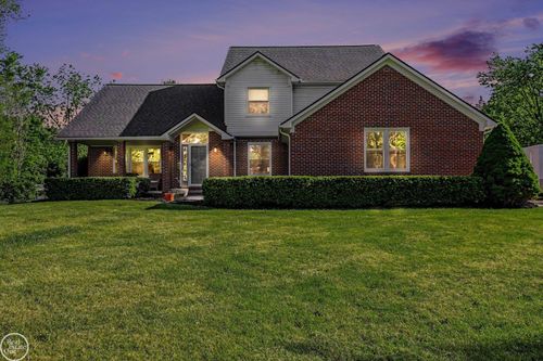 14270 31 Mile Road Road, Washington Township, MI, 48095 | Card Image
