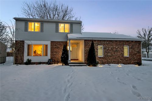 271 Sprucewood Ter, Amherst, NY, 14221-3909 | Card Image