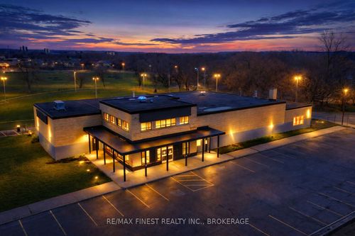 121 Cataraqui St, Kingston, ON, K7K1Z8 | Card Image