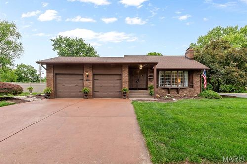 109 Glenridge Dr, Collinsville, IL, 62234-5507 | Card Image