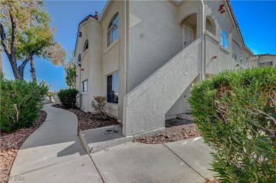 201 - 4300 W Lake Mead Boulevard, Condo with 2 bedrooms, 2 bathrooms and null parking in Las Vegas NV | Image 1