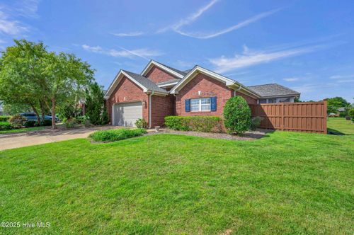 707 Beachwalk Dr, Winnabow, NC, 28479-5194 | Card Image