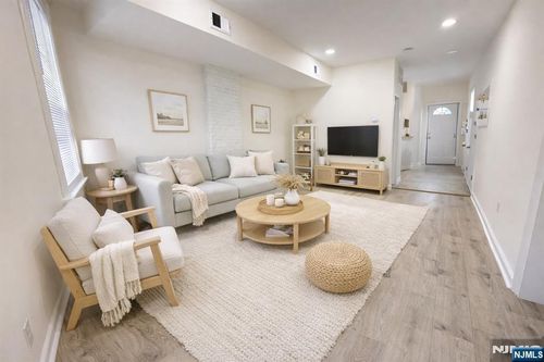 88 Devon St, Kearny, NJ, 07032-2307 | Card Image