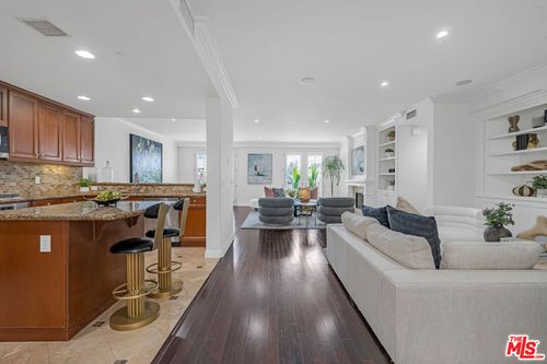 apt-304-143 N Arnaz Dr, Beverly Hills, CA, 90211-2156 | Card Image