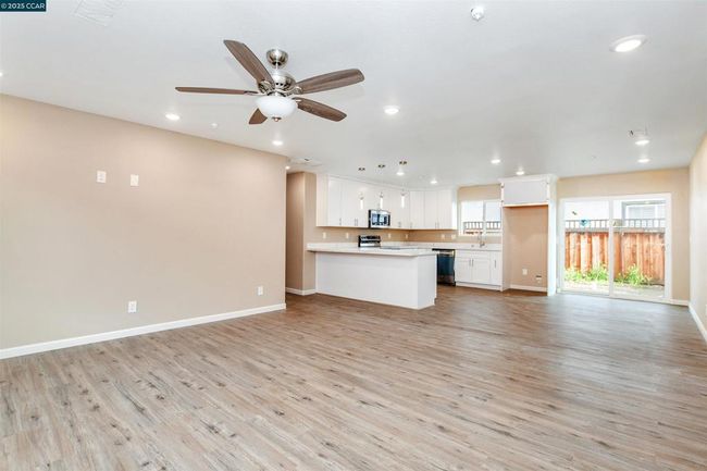 76 Cornwall St, House other with 4 bedrooms, 2 bathrooms and 2 parking in Pittsburg CA | Image 6