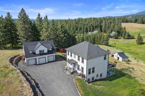 12101 E Randall Rd, Mead, WA, 99021-5021 | Card Image