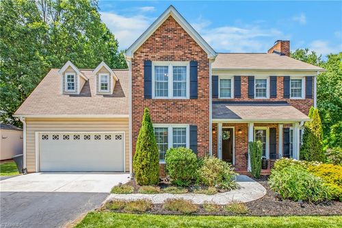2104 Eagle Valley Ct, Kernersville, NC, 27284-8610 | Card Image