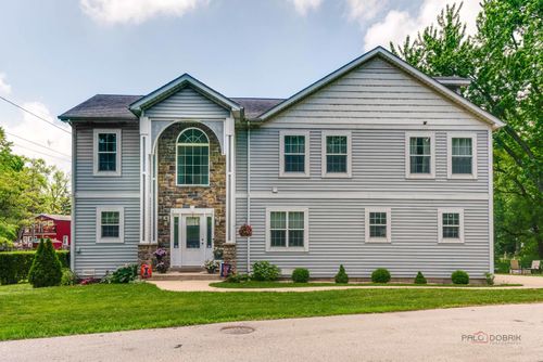 3317 Willow Ln, Island Lake, IL, 60042-9488 | Card Image