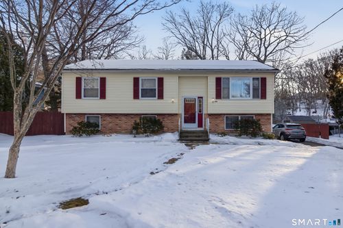 200 Short Beach Rd, East Haven, CT, 06512-3529 | Card Image