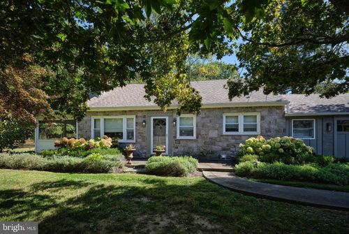 6238 Mechanicsville Rd, CARVERSVILLE, PA, 18913-9702 | Card Image