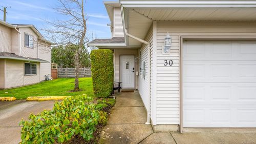 30-717 Aspen Rd, Comox, BC, V9M3X4 | Card Image
