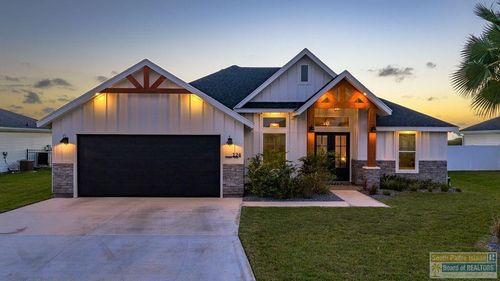124 Torrey Pines Rd, Laguna Vista, TX, 78578-2982 | Card Image