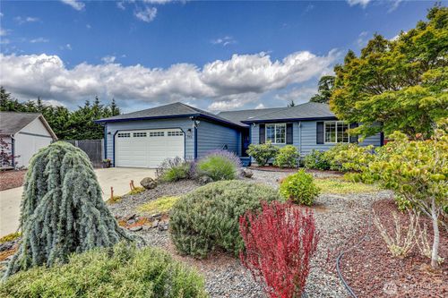 541 W Salal Pl, Sequim, WA, 98382-3900 | Card Image