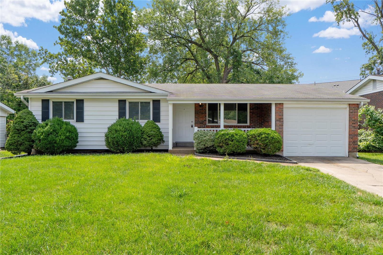 Cordes Dr, Saint Louis, MO 63125