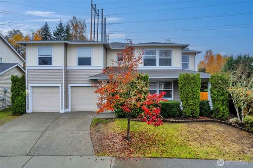 313 Glennwood Ct Se, Renton, WA, 98056-8898 | Card Image