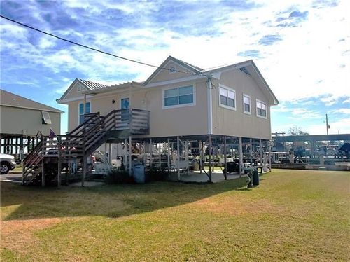 4510 Touche Dr, New Orleans, LA, 70129-8518 | Card Image