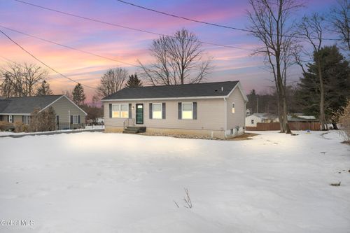 12 Clover Ave, East Greenbush, NY, 12061-3801 | Card Image