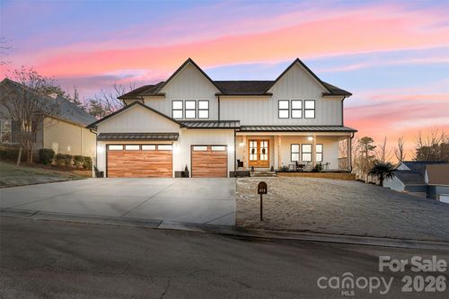 675 Reliance Ct, Fort Mill, SC, 29708-6553 | Card Image