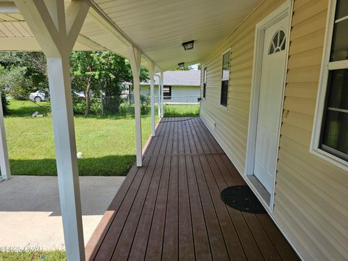 609 Virginia Ave, Lynn Haven, FL, 32444-1611 | Card Image