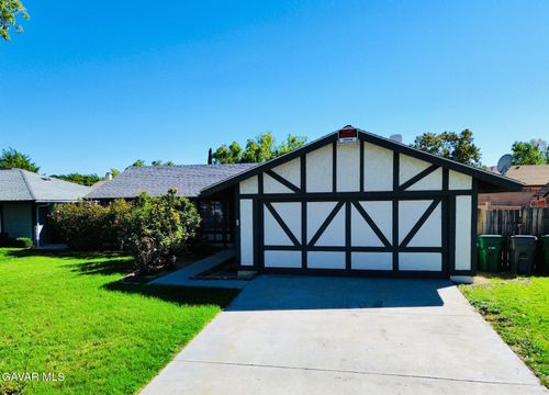 2308 Edam St, Lancaster, CA, 93536-5757 | Card Image