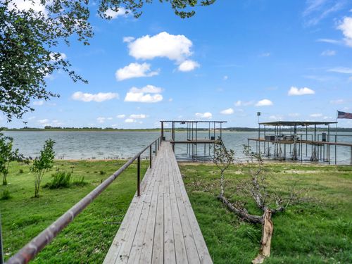 1011 E Lake Dr, Weatherford, TX, 76087-5921 | Card Image