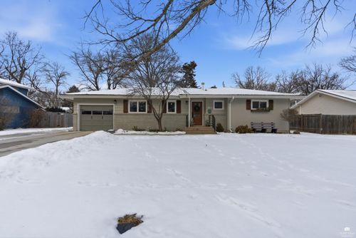 2808 Nevada St, Manhattan, KS, 66502-2330 | Card Image