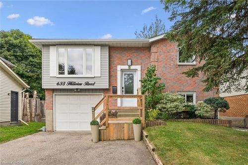 635 Hillview Rd, Cambridge, ON, N3H5C3 | Card Image