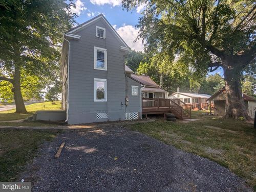 2353 Little Georgetown Rd, HEDGESVILLE, WV, 25427-5928 | Card Image
