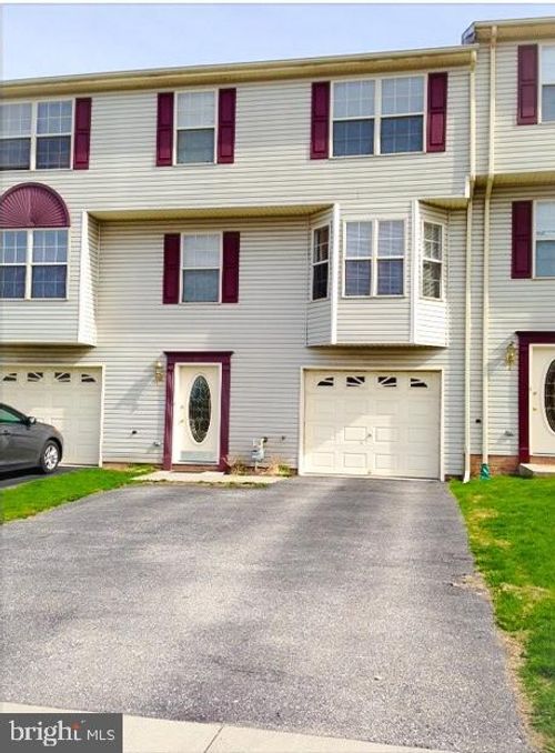 17 Grace St, Hanover, PA, 17331-4131 | Card Image