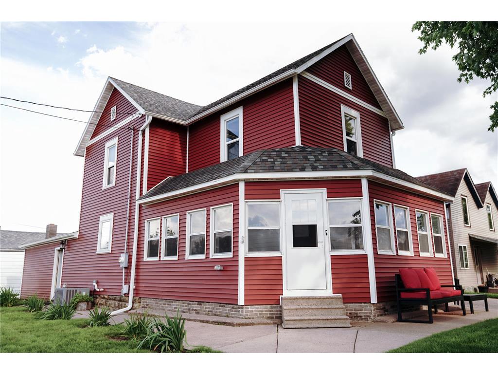 Residential in MONDOVI 4