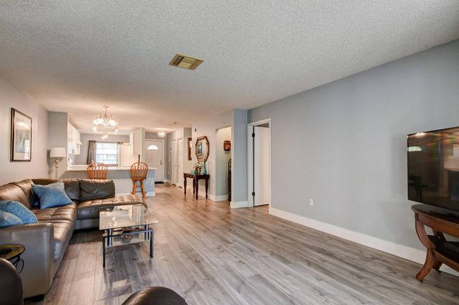 D - 48 Stratford Ln W, Condo with 2 bedrooms, 2 bathrooms and null parking in Boynton Beach FL | Image 17