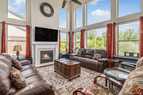 51068 Upland View St, Canton, MI, 48188-3488 | Card Image
