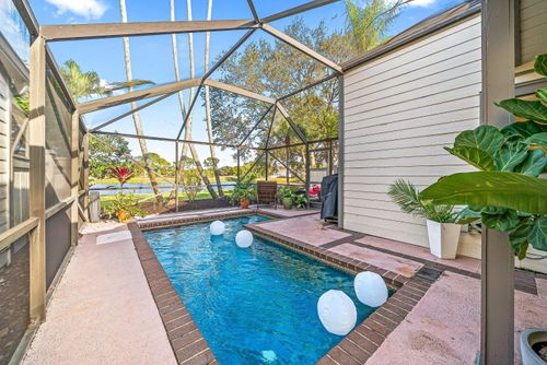 2566 Bedford Mews Dr, Wellington, FL, 33414-7743 | Card Image