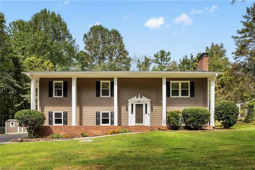 6065 Hedgerow Cir, Clemmons, NC, 27012-8627 | Card Image