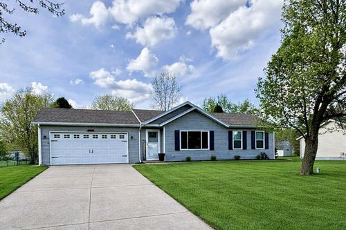 1784 River Bend Dr, Allegan, MI, 49010-8204 | Card Image