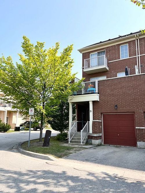15 Ruskov Lane, Markham, ON, L6C0P1 | Card Image