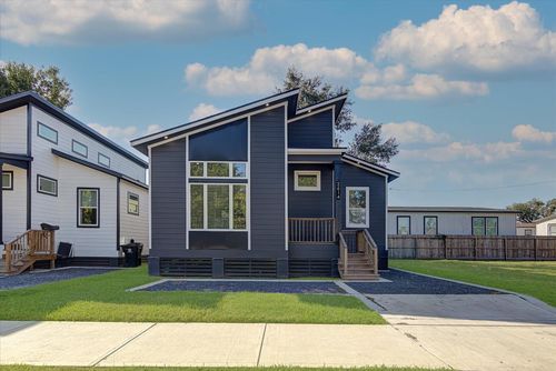 2614 Noble St, Houston, TX, 77026-6933 | Card Image