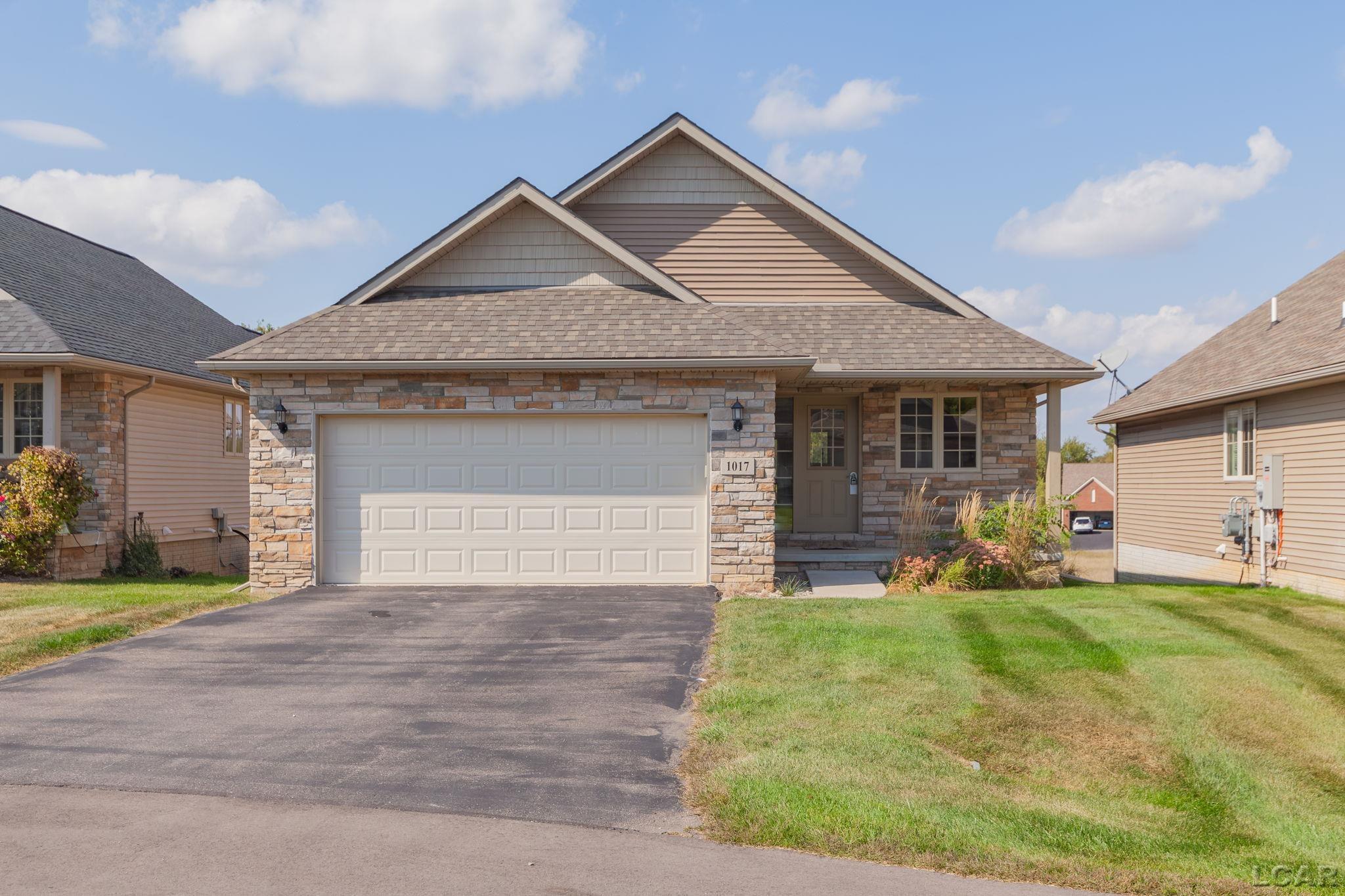 1017 Ridgeview Dr, Sold in Tecumseh - eXp Realty