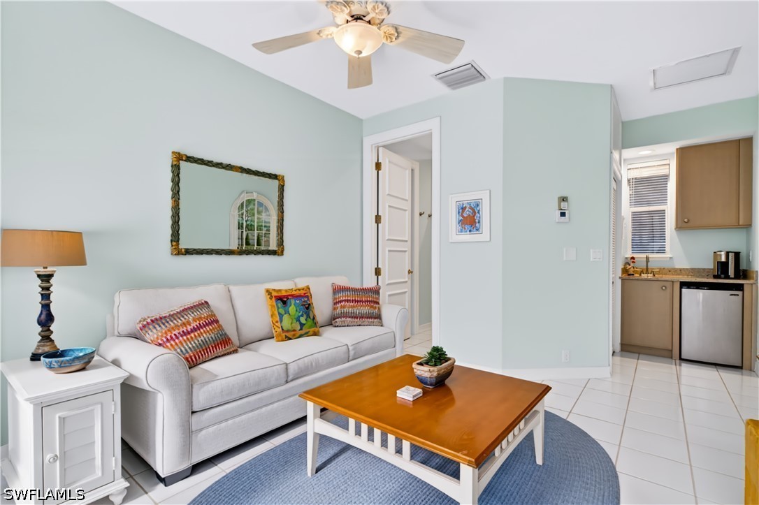 Residential in Naples 3