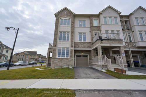 2 Paisley Dr, Bradford, ON, L3Z4P3 | Card Image