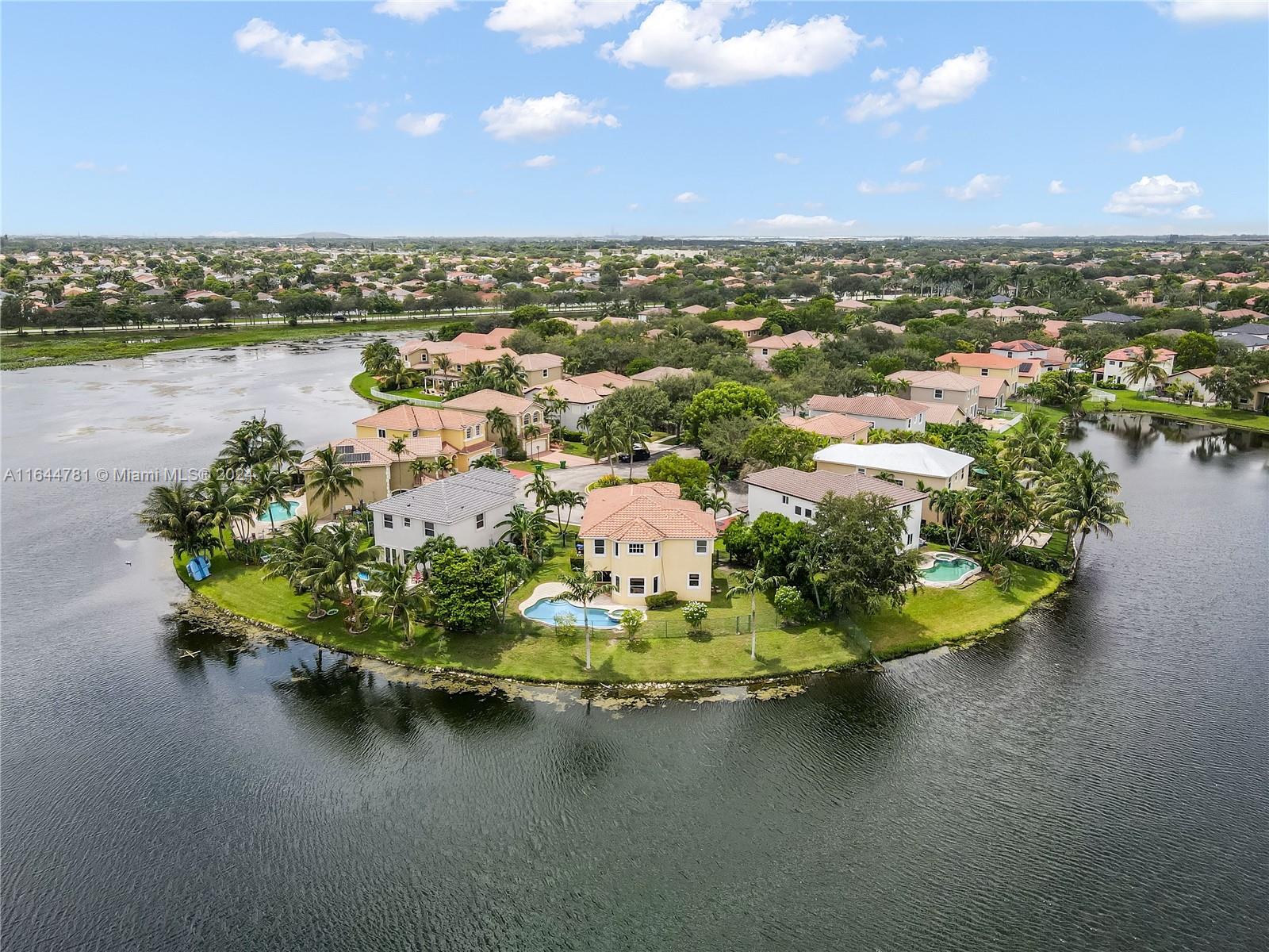 52nd St, Miramar, FL 33027