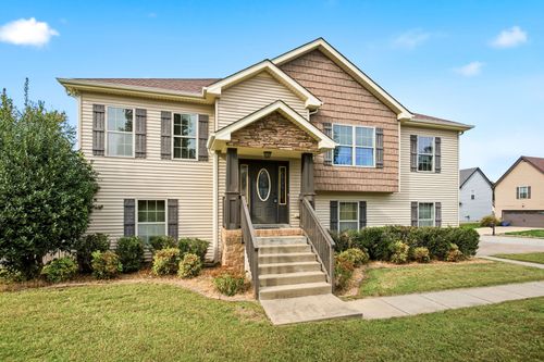 3616 Fox Den Ln, Clarksville, TN, 37040-6253 | Card Image