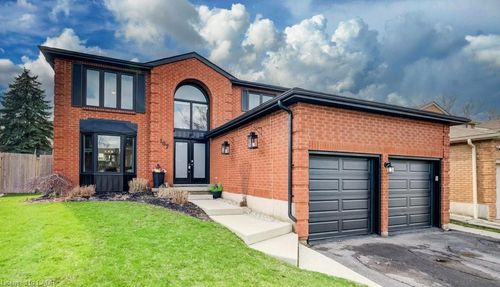 107 Old Park Lane, Kitchener, ON, N2N2K1 | Card Image