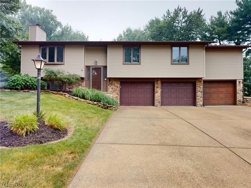 5484 Vermouth St Nw, North Canton, OH, 44720-6866 | Card Image